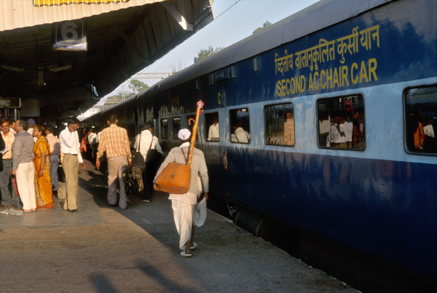 %_tempFileName072%20Aurangabad%20train%20station%