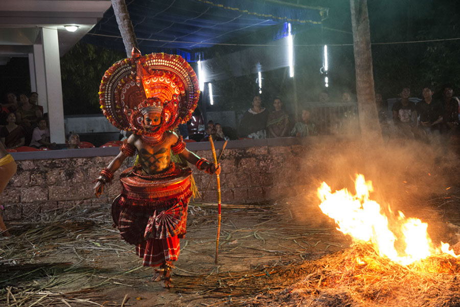 %_tempFileName4654%20Theyyam%