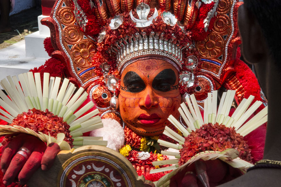 %_tempFileName4859%20Theyyam%